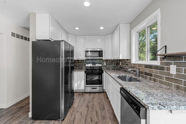 Photo - 235 Midland Dr