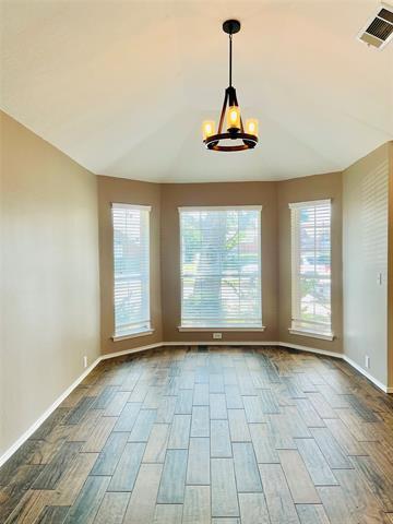 Photo - 1005 Blackenhurst Ln