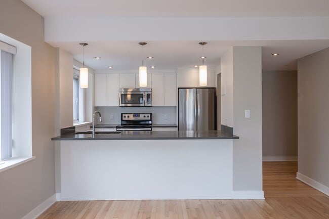 Photo - Drummond Plaza