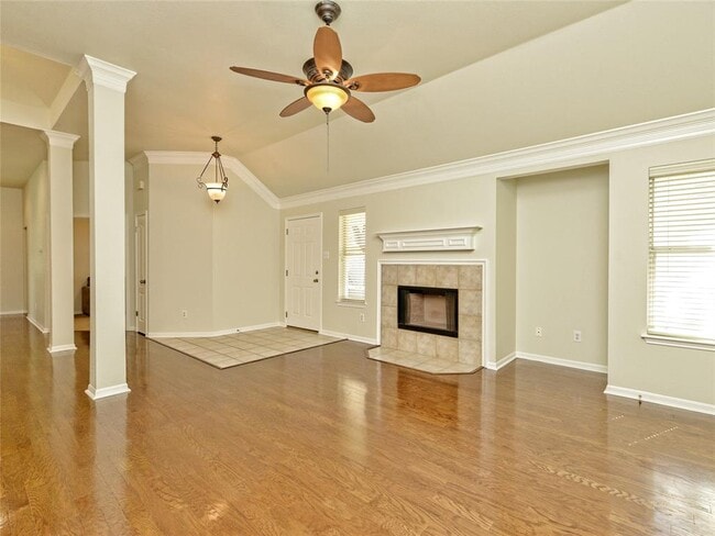 Photo - 11 Troon Dr