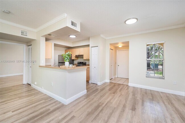 Photo - 2482 Centergate Dr Unit 101