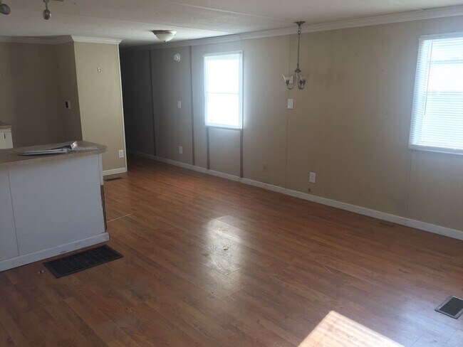 Photo - 2 bed 1 bath mobile home