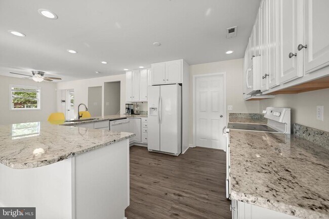 Photo - 500 Fern Rd