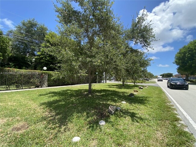 Photo - 9611 SW 77th Ave Unidad 206A