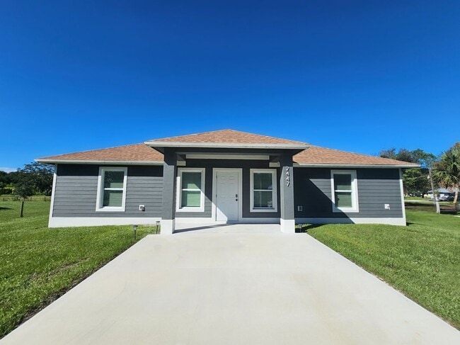 Photo - 2447 NW 5th St