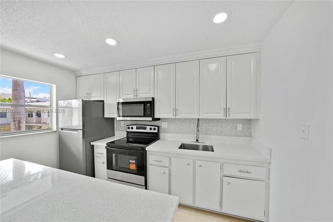 Photo - 6211 SW 37th St Unidad 212