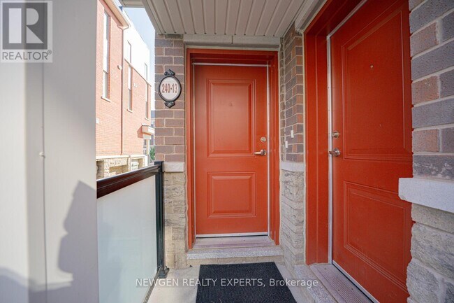 Photo - 240 Lagerfeld Dr