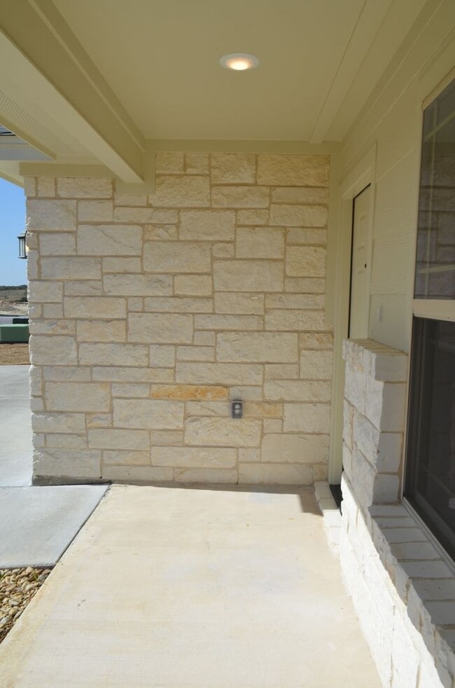Photo - 1906 Castroville Trl Unit B 1906