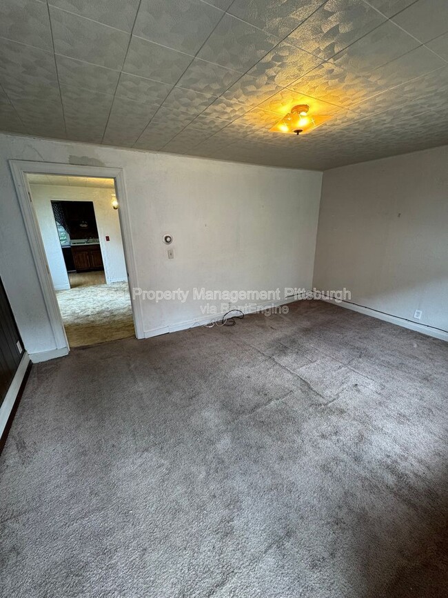 Photo - 2812 Edwards Wy