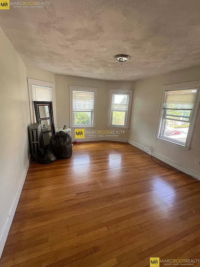 Building Photo - 399 Broadway Rental