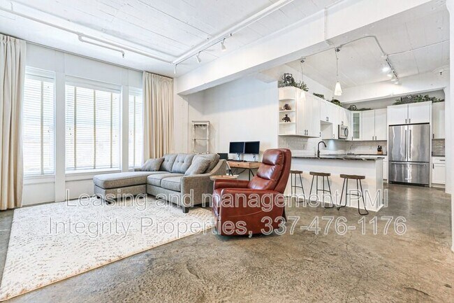 Photo - 909 Lafayette St Unit Apt 5