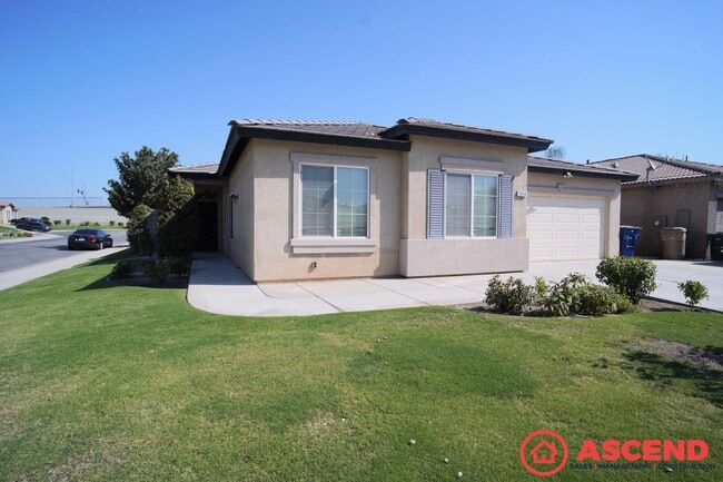 Building Photo - Lovely 5 Bedroom Home Near 99 Fwy!