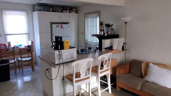 Kitchen - 100 7th St Unit B