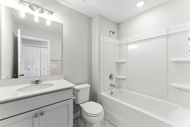Photo - 1541 Traverse Ln