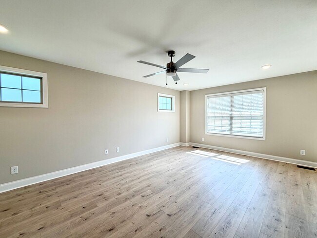 Photo - 2662 Scott Dr