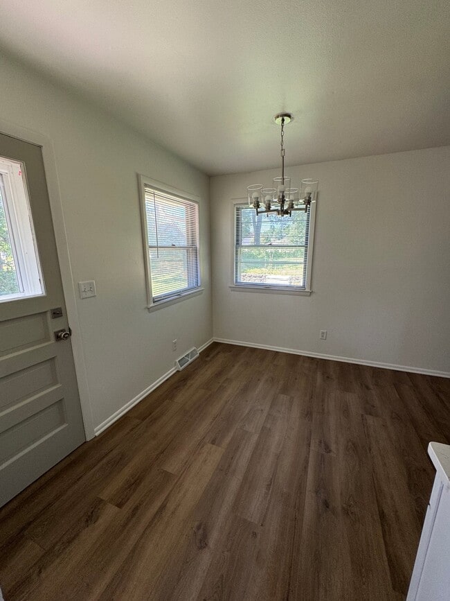 Photo - 5641 S 104th St Unit 5643