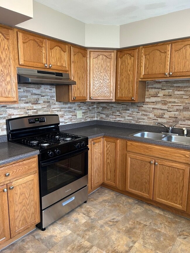 Photo - 208 Walter Dr Unit D
