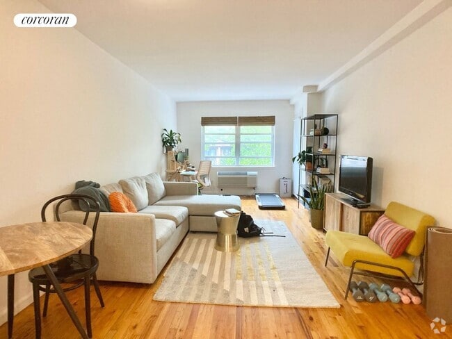 Building Photo - 347 91st St Rental