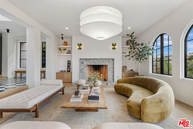 Photo - 5201 Vía Donte