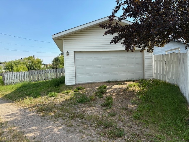 Photo - 10-19 9 Street Close