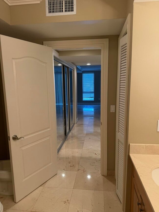 9 NE 20th Ave Unit 503