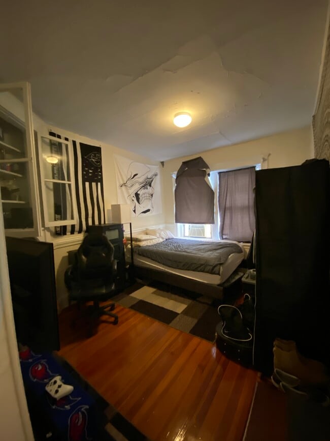 Building Photo - 15 Mount Hood Rd Unit 1 Rental