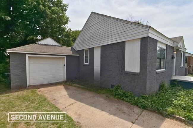 Photo - 2212 Miramar Blvd