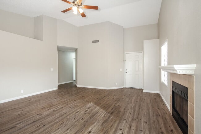 Photo - 10012 N 66th Dr