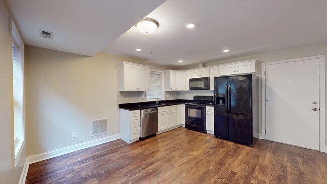 Photo - 60 Holworthy St Unit 7