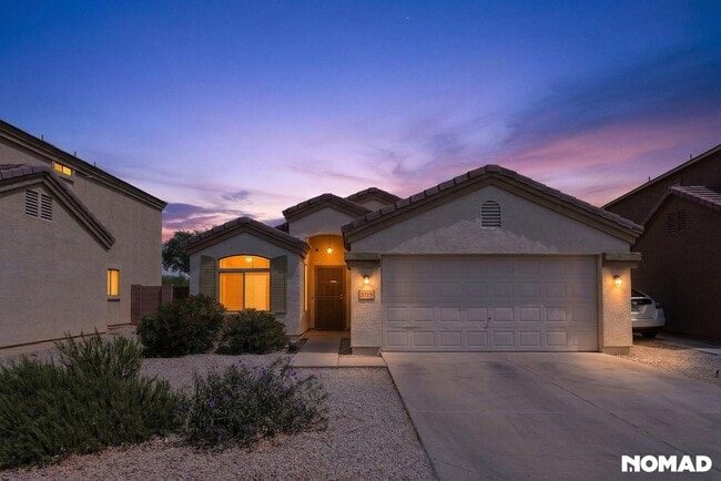 Building Photo - 5719 S 31st Dr