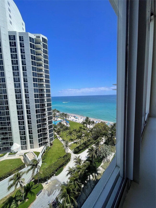 Photo - 19201 Collins Ave Unit 1122