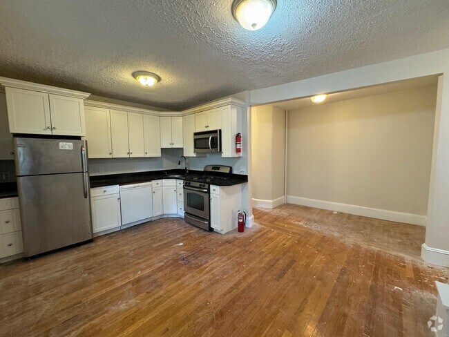 Building Photo - 23 Lowell St Rental