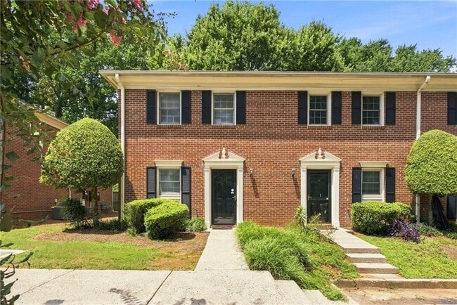 Building Photo - 136 Sterling Ct