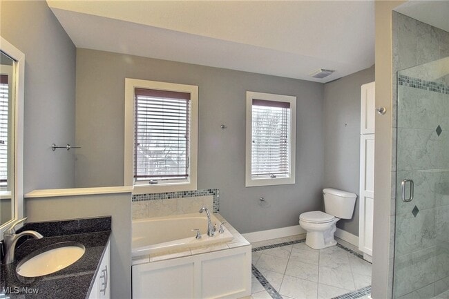 Photo - 2239 City View Dr