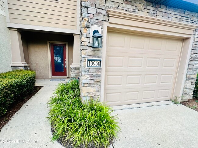 Photo - 13950 Berryview Rd