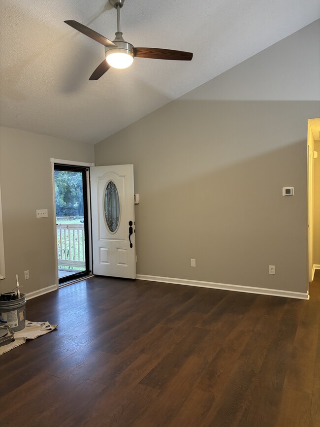 116 Patricia Dr