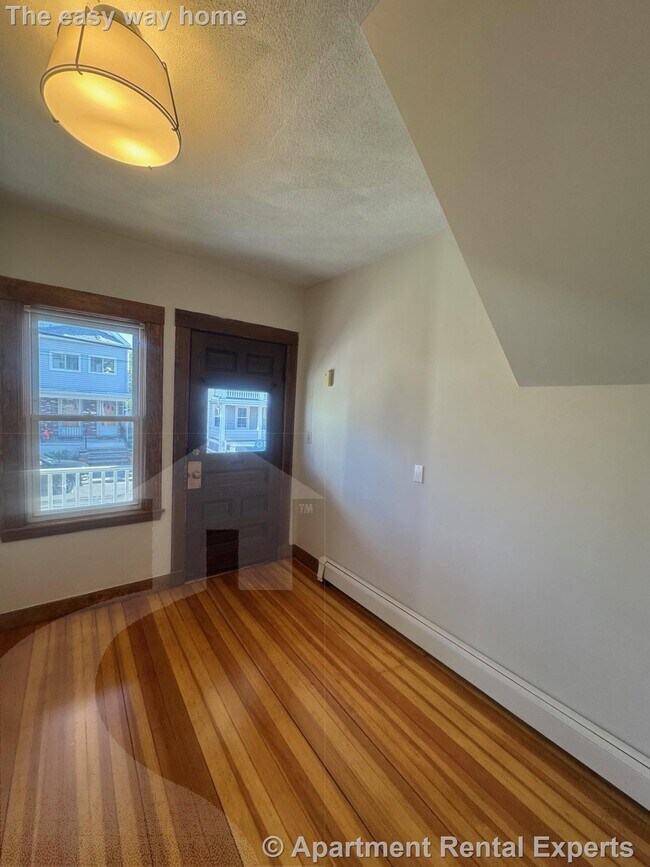 Photo - 29 Frederick Ave Unidad #1