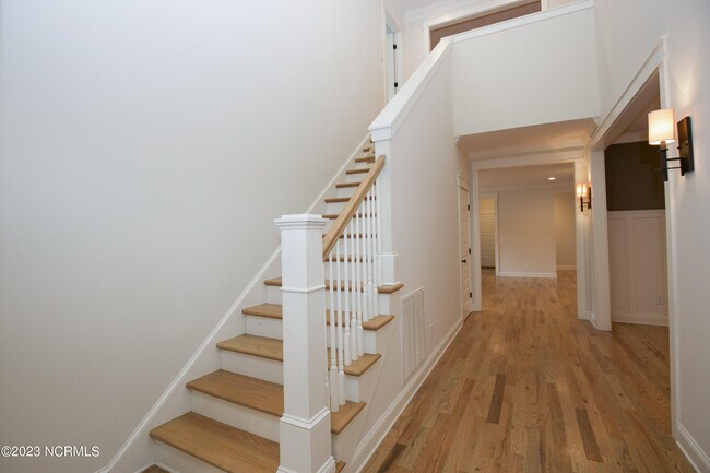 Photo - 85 Dundee Rd