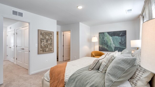 King-size ready bedroom
