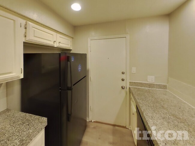 Photo - 616 Via Miramonte