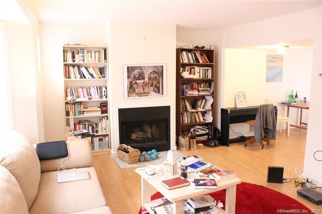 Photo - 54 Edgewood Ave Unidad 54