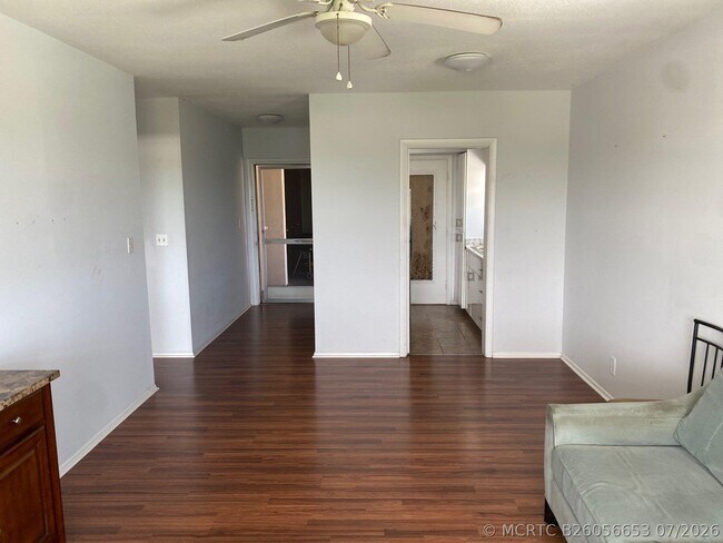 Photo - 1450 E Sample Rd Unit 302