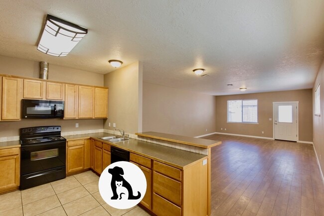 Building Photo - 223 NW 12th St