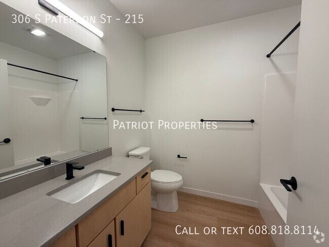Building Photo - 306 S Paterson St Unit 215 Rental