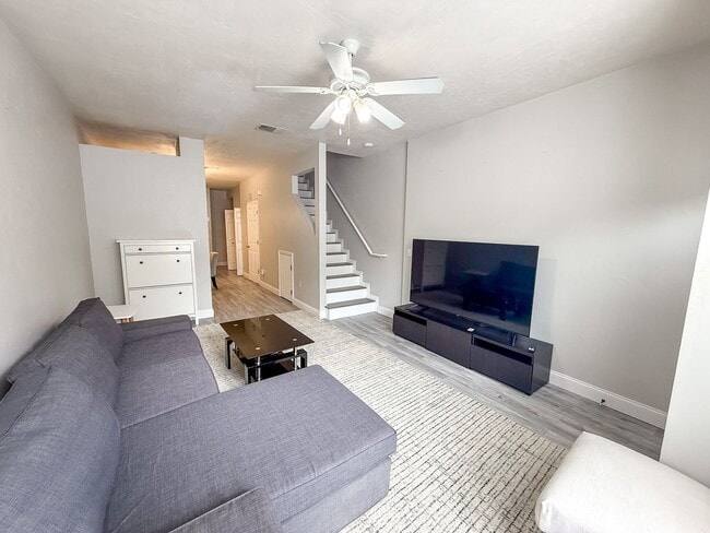 Photo - Victoria Station #132