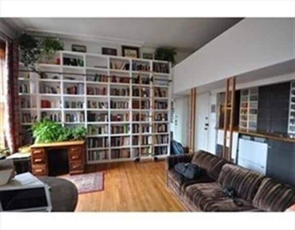 Building Photo - 228 Beacon St Unit 4A Rental