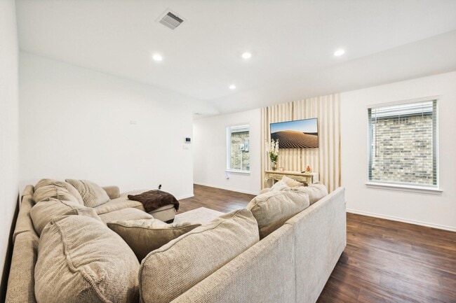 Photo - 22530 Aspen Tarn Trl