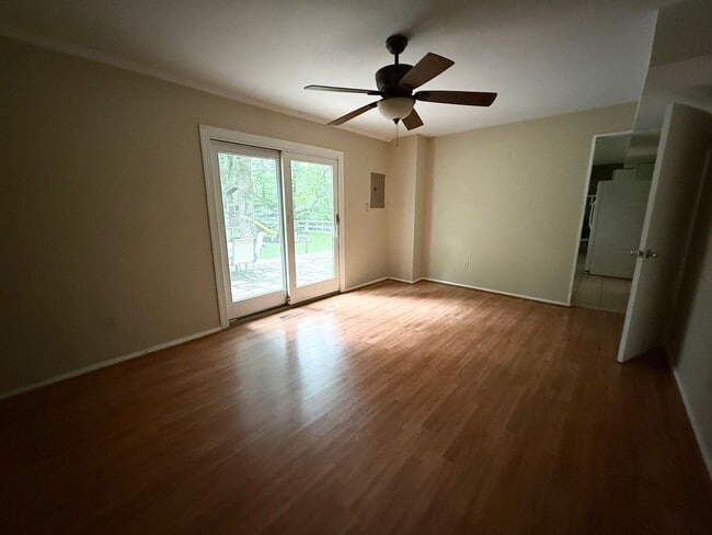 Photo - 4 Bedroom Colonial SFH - Reisterstown