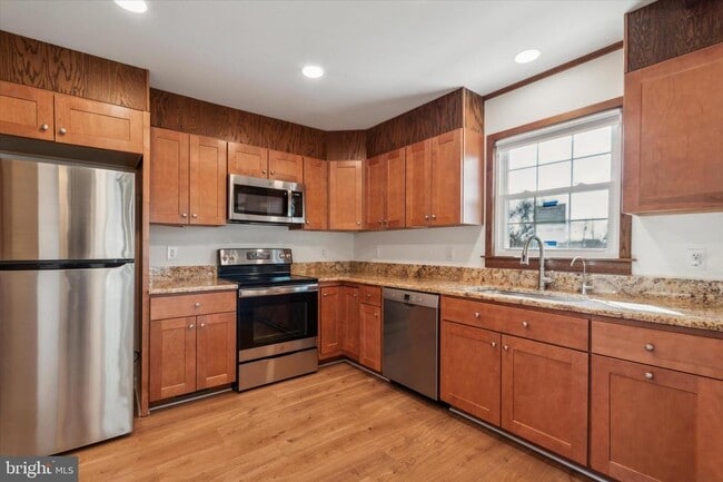 Building Photo - 793 Wollaston Rd Rental