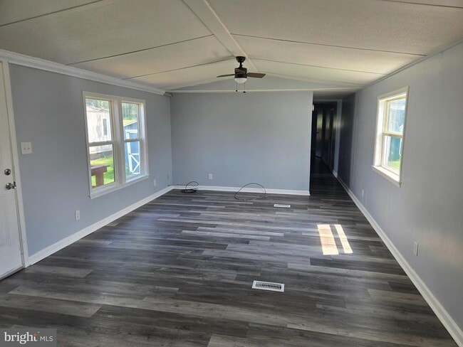 Building Photo - 12 Walnut Ct Rental